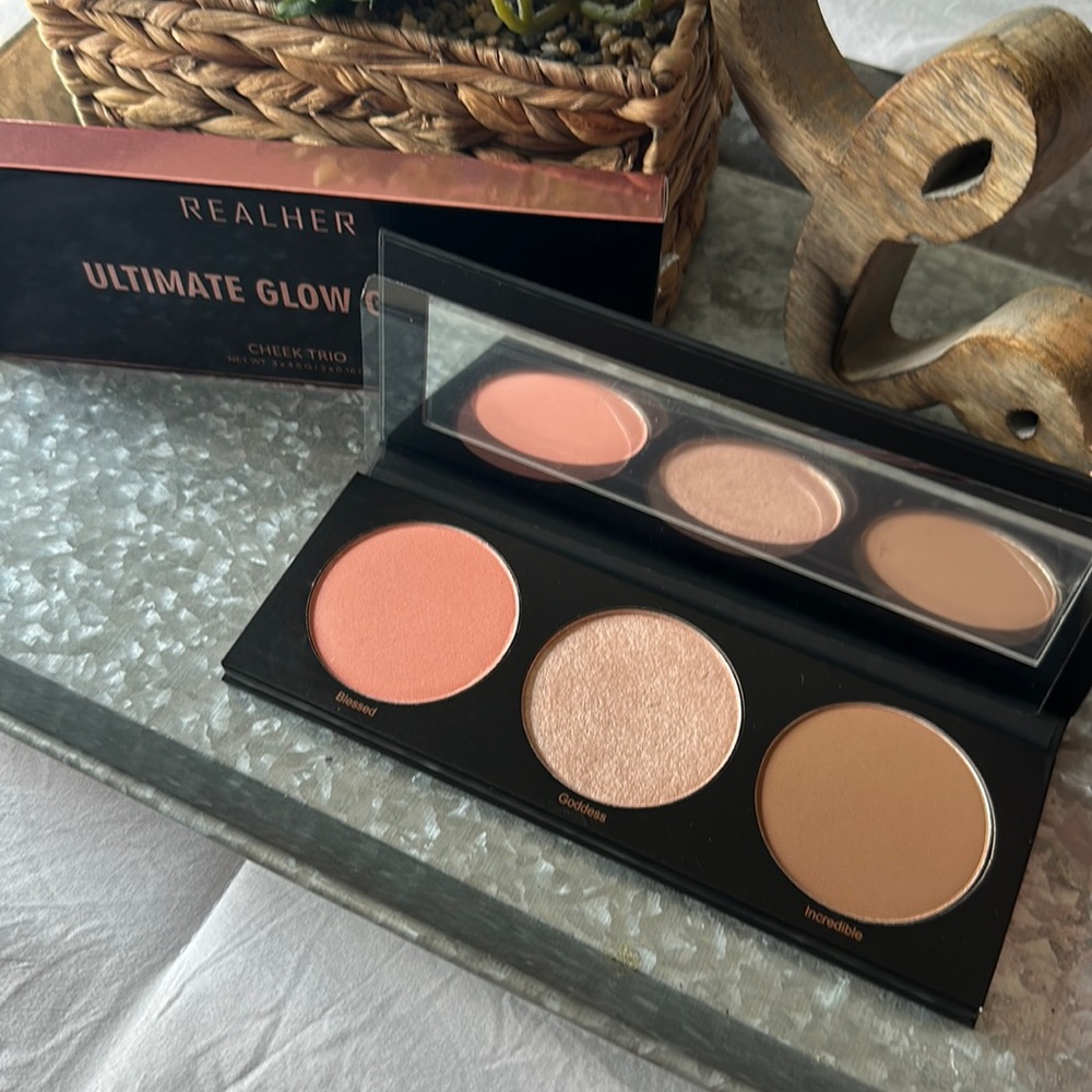BNIB Realher Cheek Trio